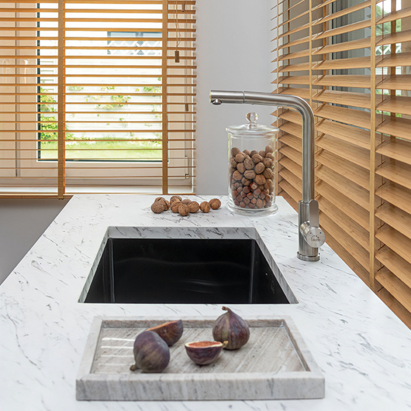 Bateria Zlewozmywakowa Stojąca z Wyciąganą Wylewką L Bona