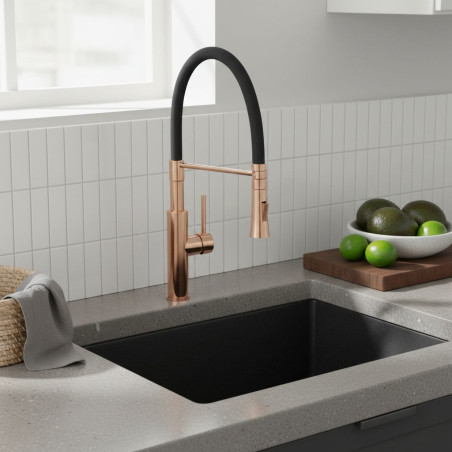 Bateria Kuchenna z Elastyczną Wylewką SHIRE