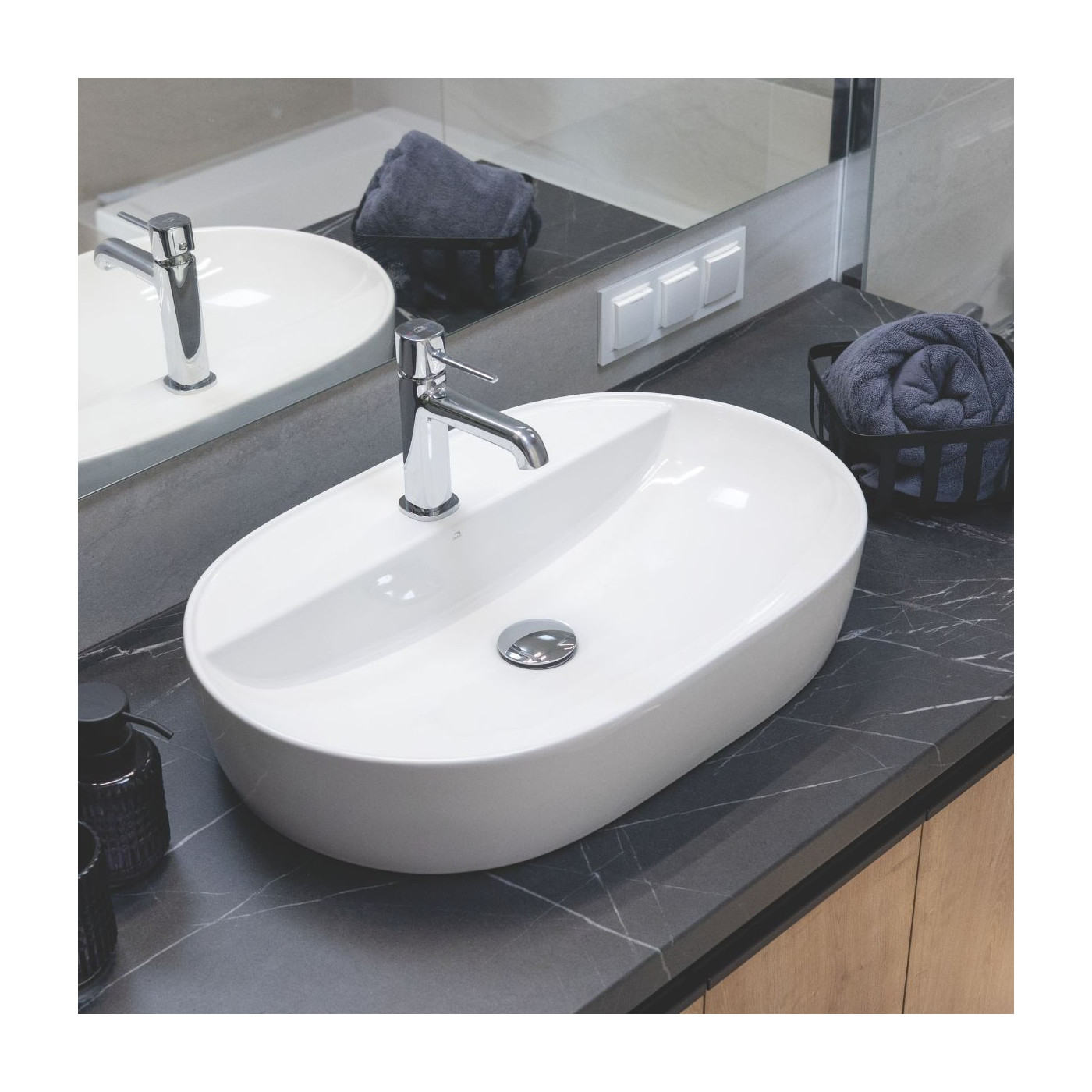 Umywalka Nablatowa Ceramiczna Owalna Biała Lomami