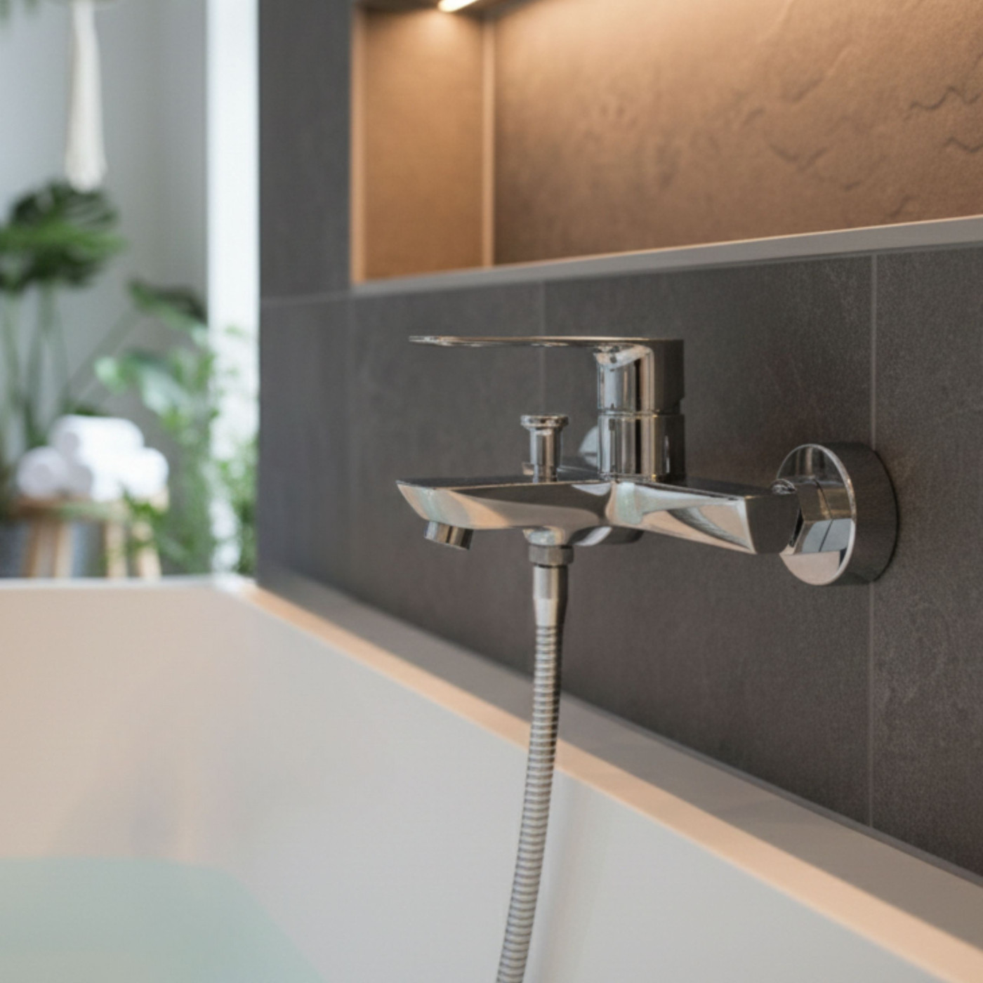 Bateria Wannowa Ścienna RAILA Chrom