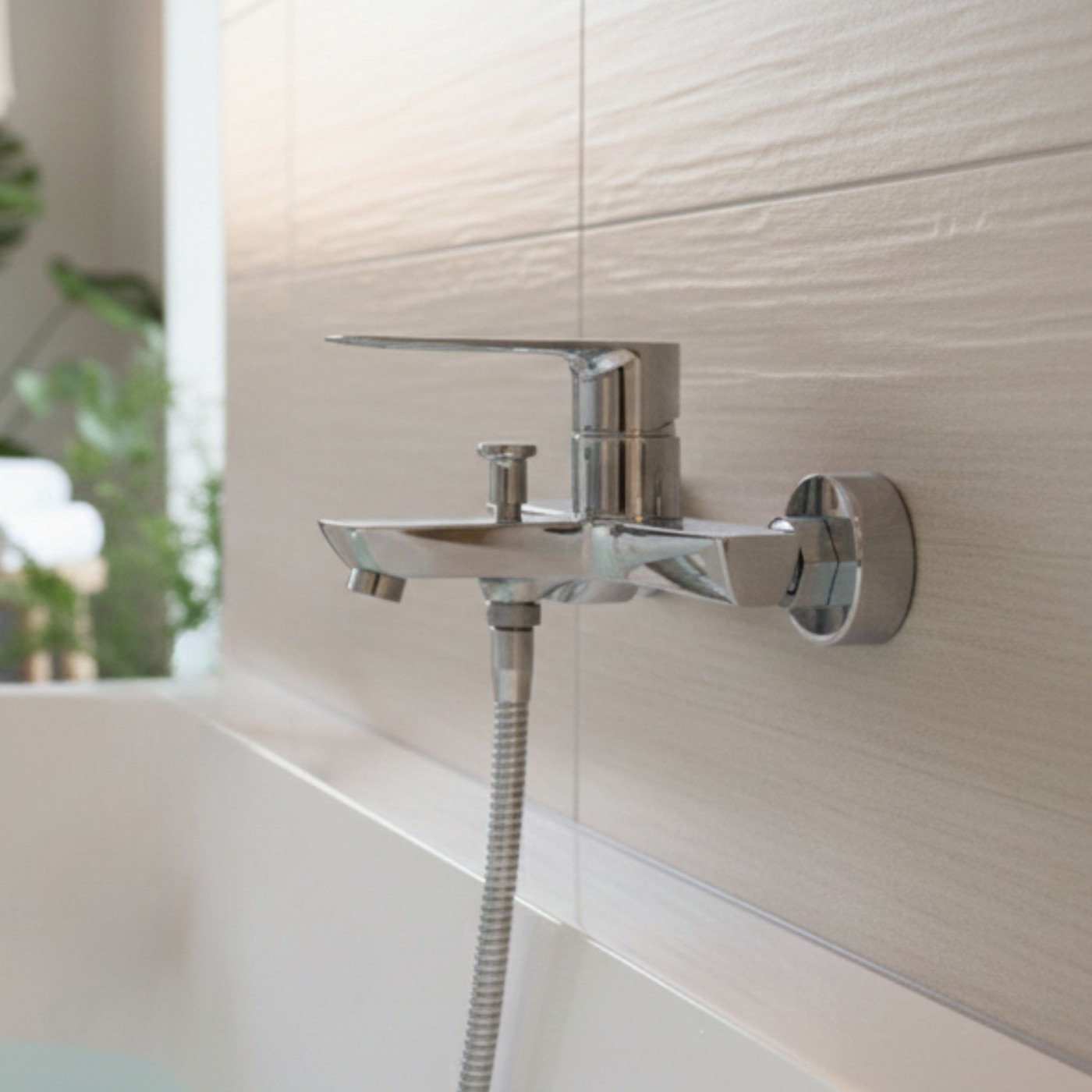 Bateria Wannowa Ścienna RAILA Chrom