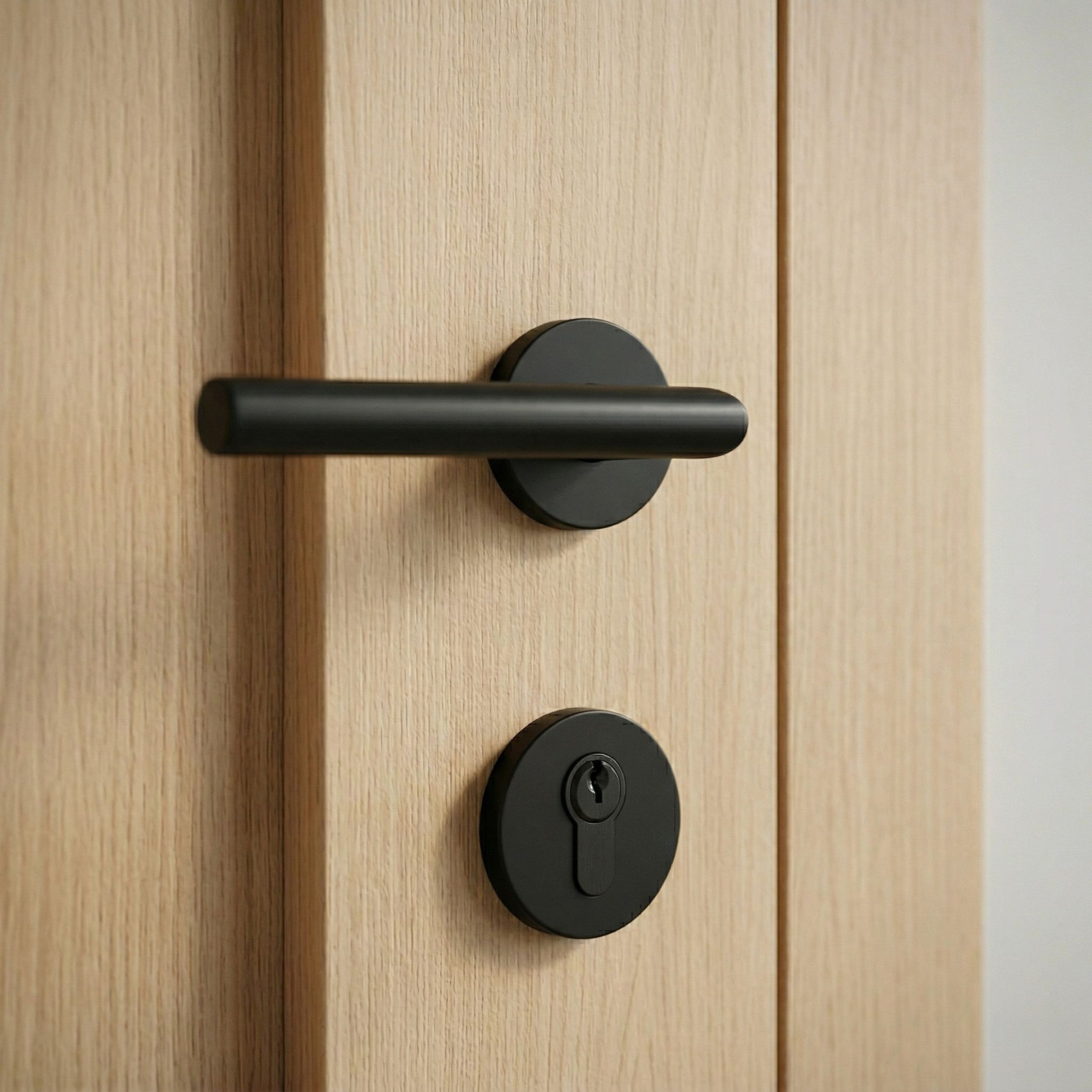 Szyld Krótki Okrągły Wkładka Czarny Mat Kuchinox