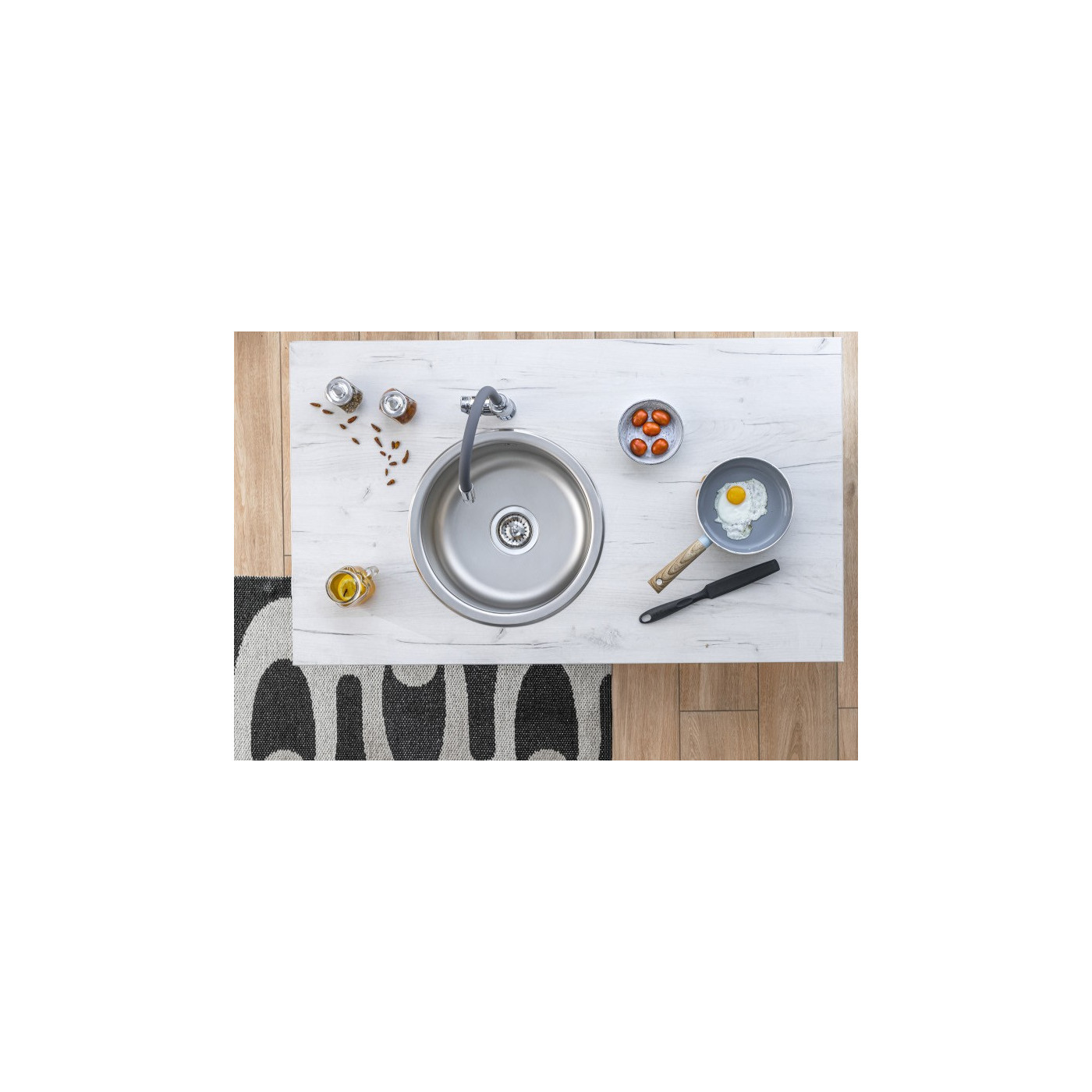 Bateria Zlewozmywakowa Stojąca z Elastyczną Wylewką Bateria Zlewozmywakowa Stojąca z Elastyczną Wylewką