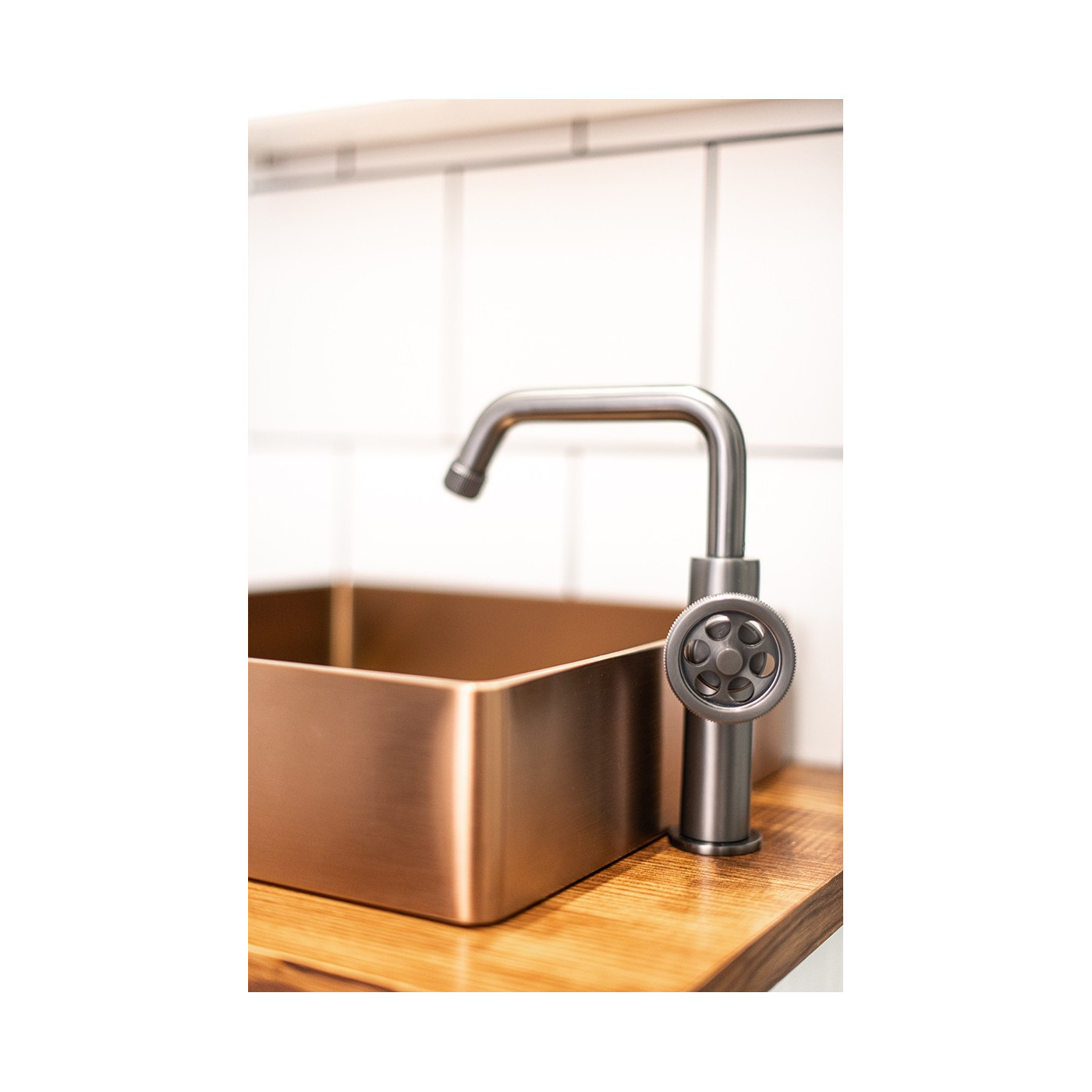 Bateria Umywalkowa z Wylewką L Muro Grafit Bateria Umywalkowa z Wylewką L Muro Grafit