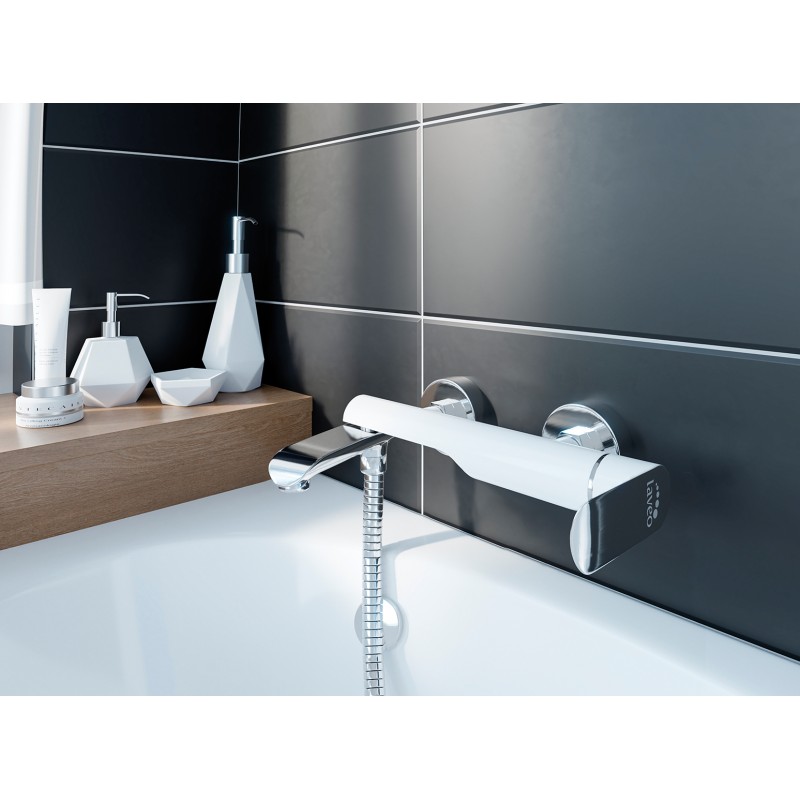 Bateria Wannowa Ścienna z Ruchomą Wylewką Bateria Wannowa Ścienna z Ruchomą Wylewką