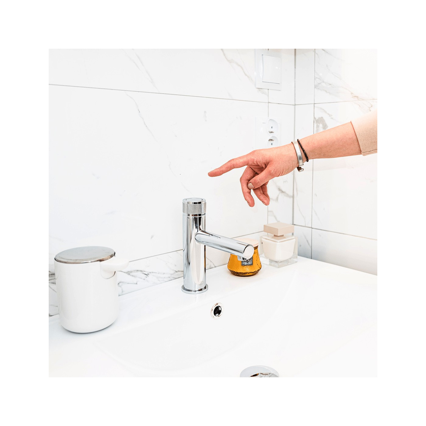 Bateria Bidetowa Stojąca z Korkiem VOLUMO Chrom