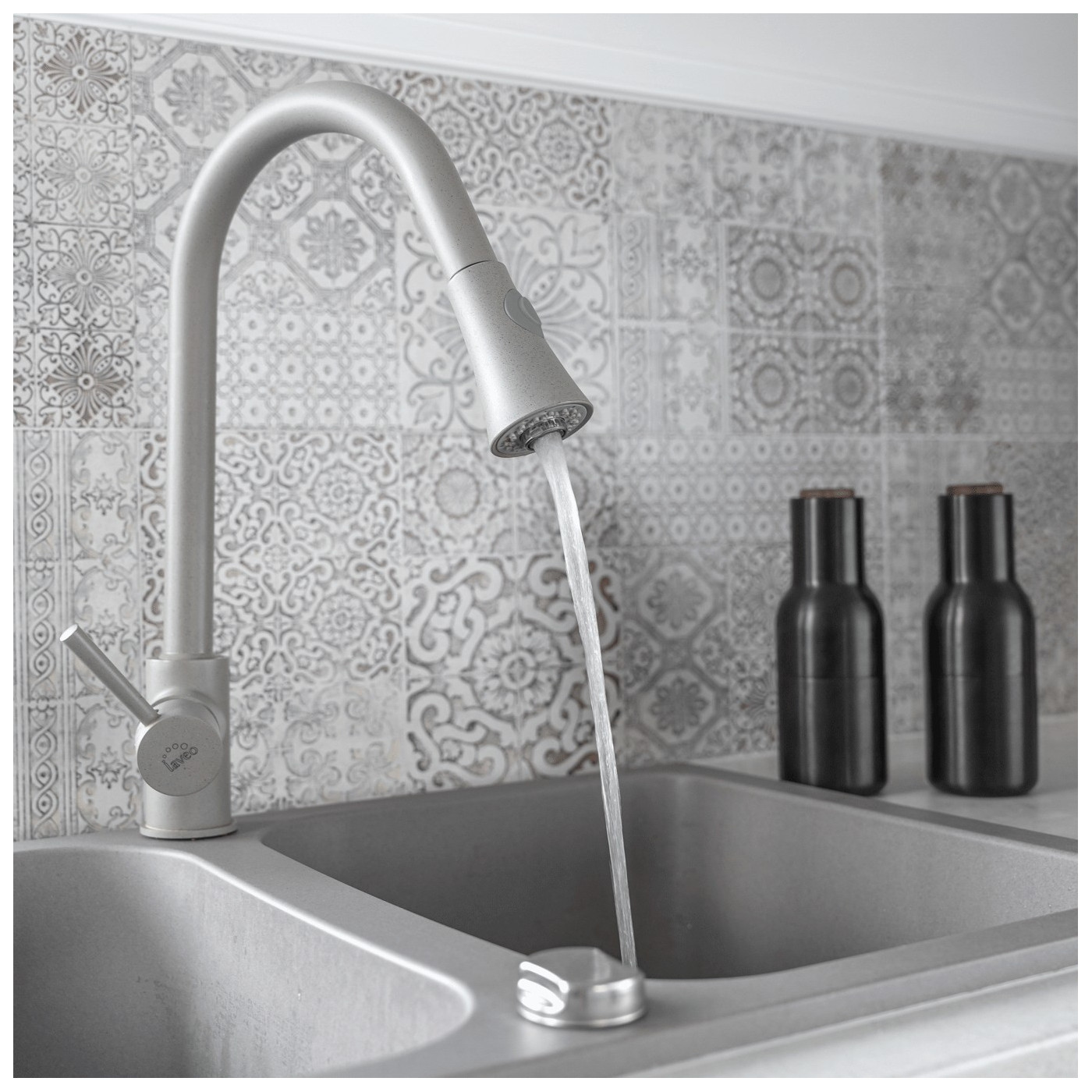 Bateria Zlewozmywakowa Stojąca z Wciąganą Wylewką DARU Bateria Zlewozmywakowa Stojąca z Wciąganą Wylewką DARU