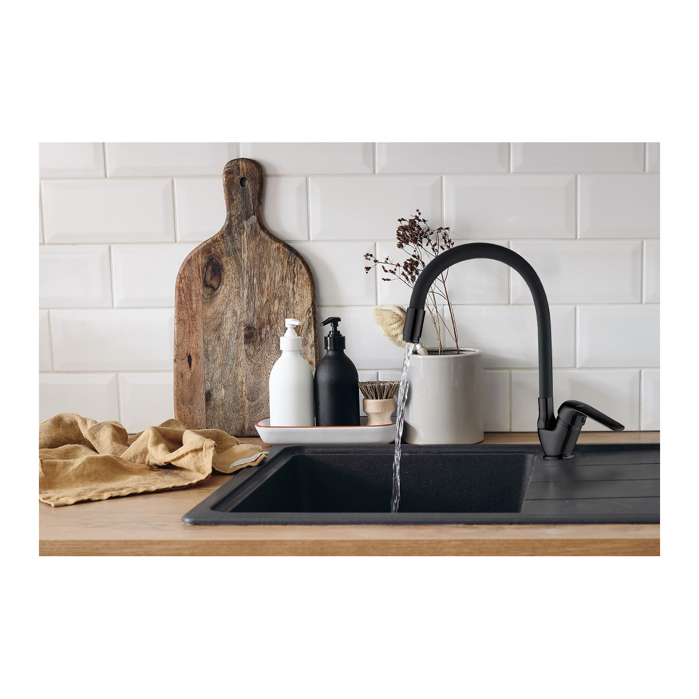 Bateria Zlewozmywakowa Stojąca z Elastyczną Wylewką F ELZA Bateria Kuchenna Czarna Bateria Zlewozmywakowa Stojąca z Elastyczną Wylewką F ELZA Bateria Kuchenna Czarna