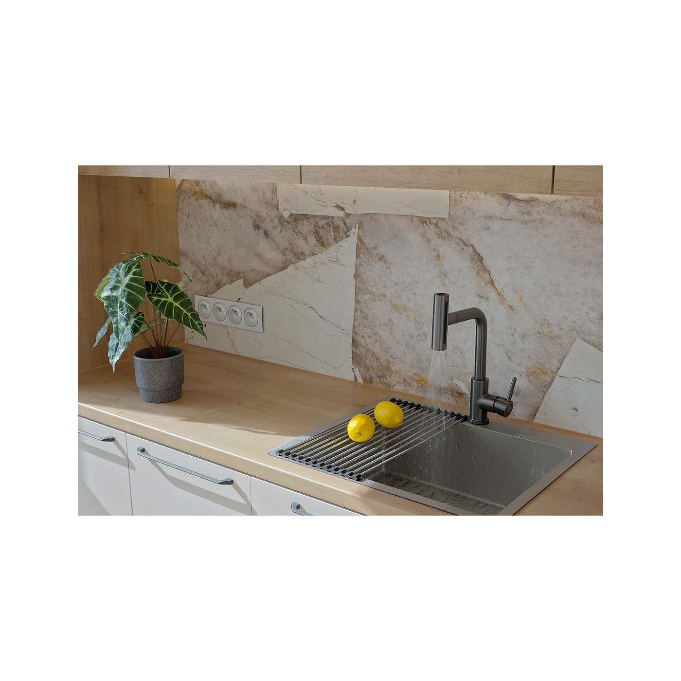 Bateria Zlewozmywakowa Stojąca z Wyciąganą Wielofunkcyjną Wylewką Rotaro Bateria Zlewozmywakowa Stojąca z Wyciąganą Wielofunkcyjną Wylewką Rotaro